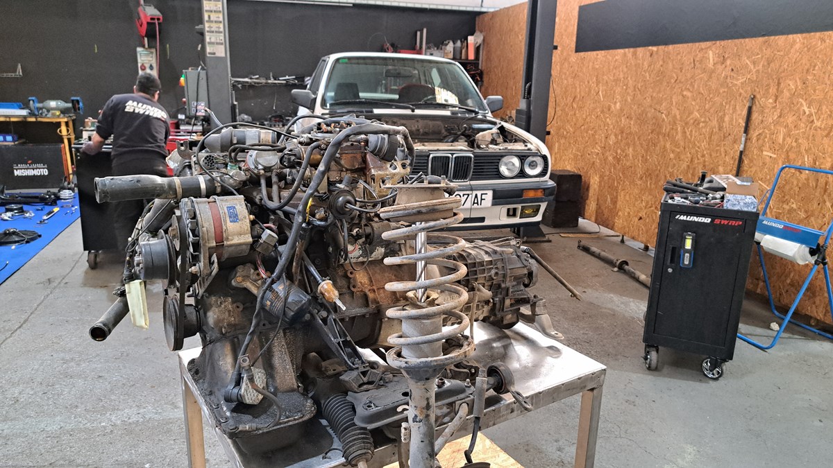 bmw e30 carburacion swap m52 e36