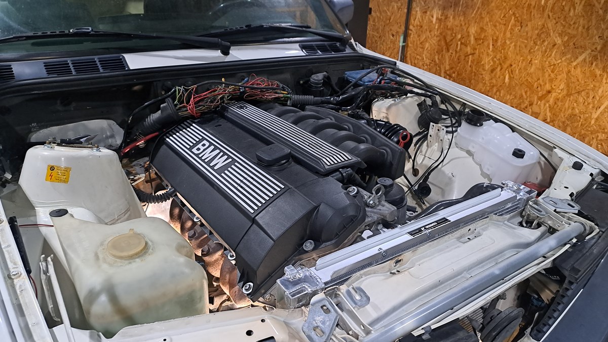 bmw e30 carburacion swap m52 e36