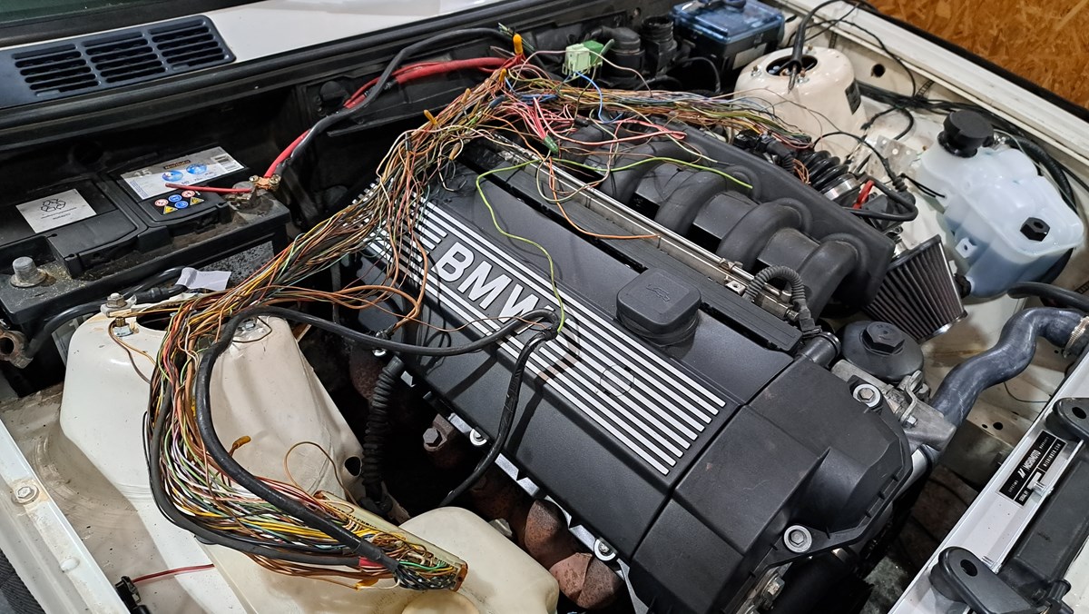 bmw e30 carburacion swap m52 e36