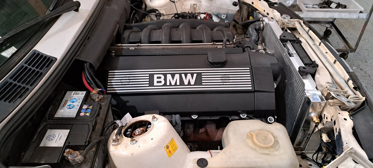 bmw e30 carburacion swap m52 e36