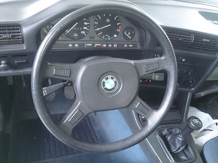 BMW e30 cuadro m52