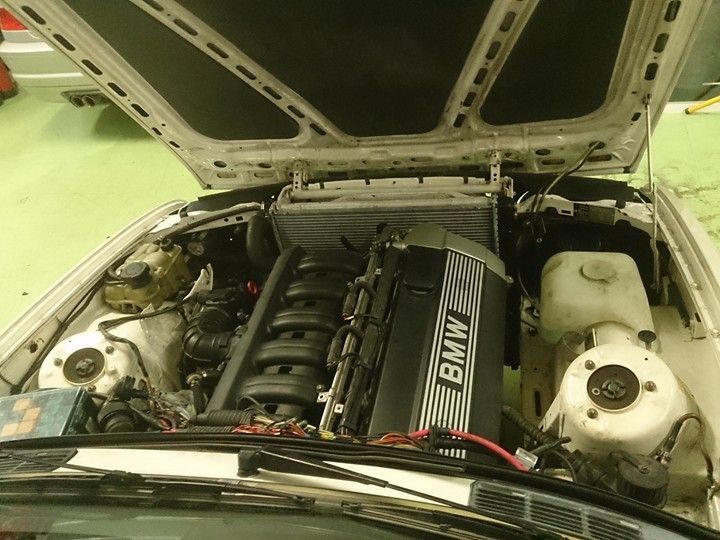 BMW e30 M52 2.8 e36 swap motor