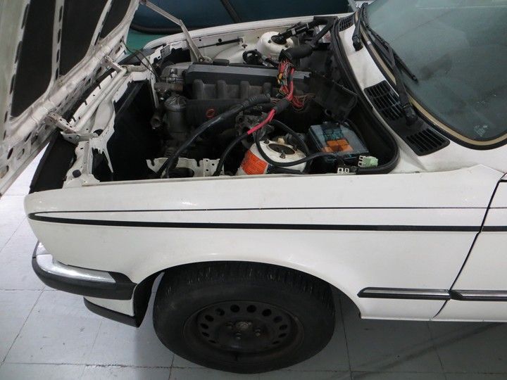 BMW E30 M52