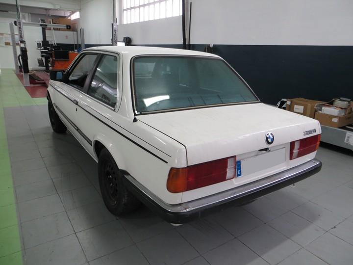 BMW e30 318i pre swap m52