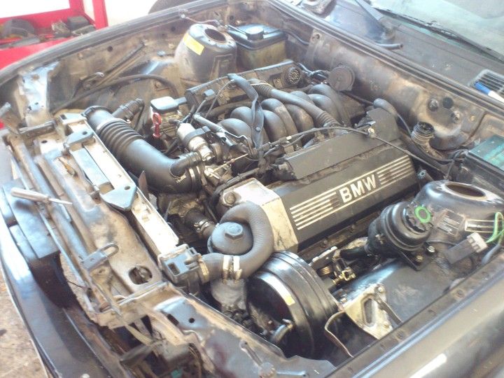 E30 V8