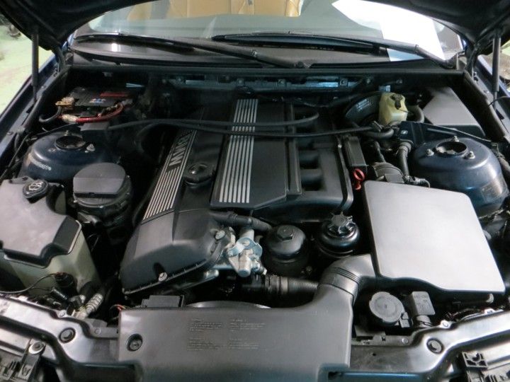 BMW 330ti e46 compact