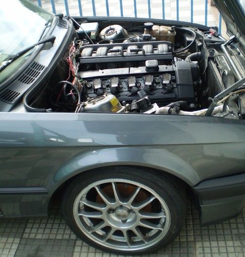BMW E30 328i M52