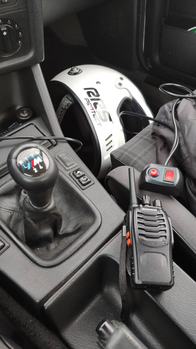 BMW E30 V8 swap safety car